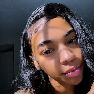 Meet your Posher, Whitney